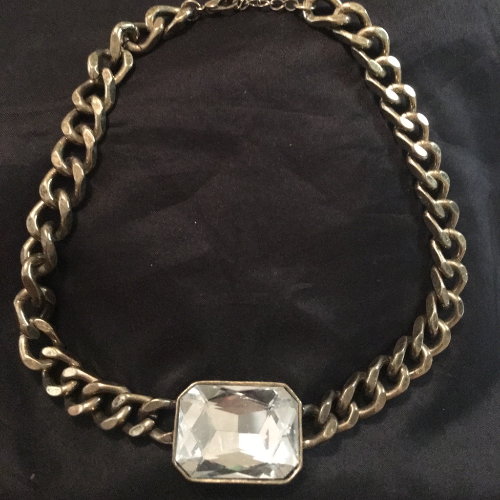 Necklace 9$